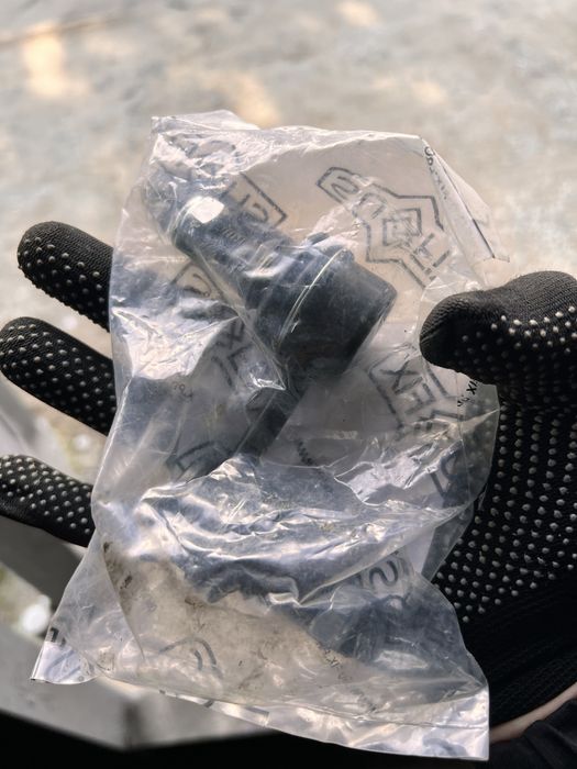 Продам шторки на магнитах бмв е 39