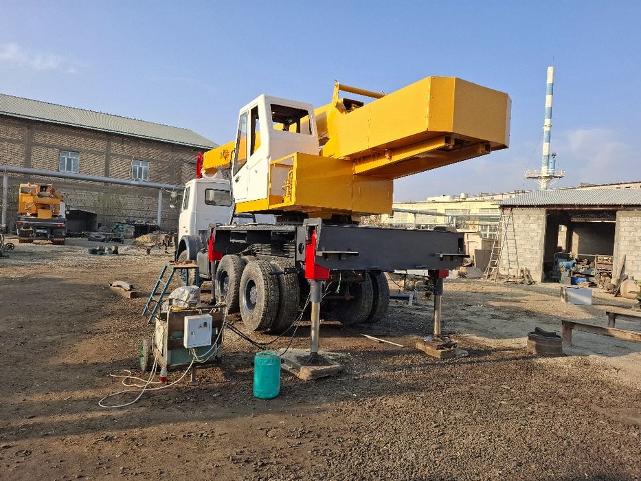 Автокран Галичанин 25т 22м  2008г