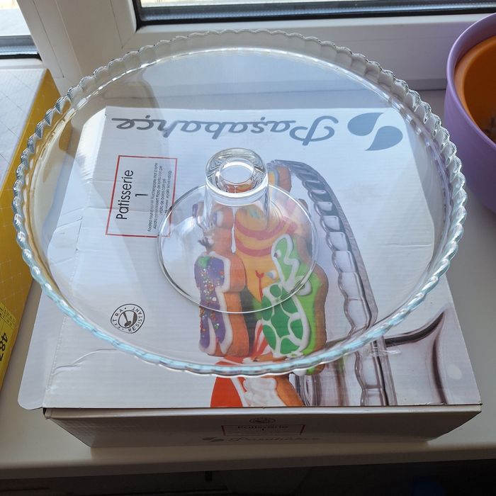 Продам подставку для торта