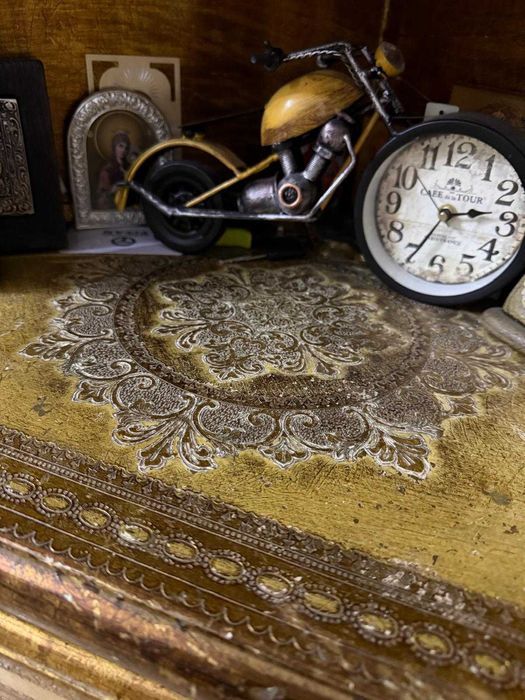 Vitrină /Bufet stil baroc venetian Ludovic