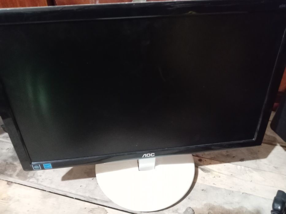 Monitor de vanzare Sau schimb unitate