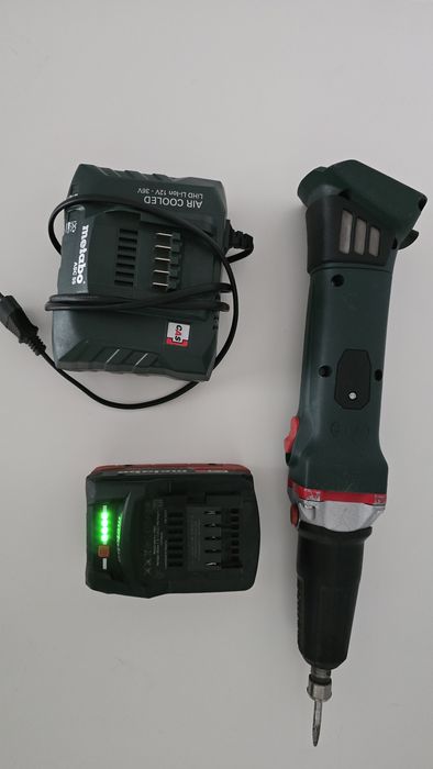 Polizor drept Metabo 18V biax