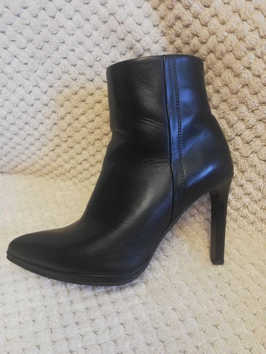 Vand botine/cizme Lasocki