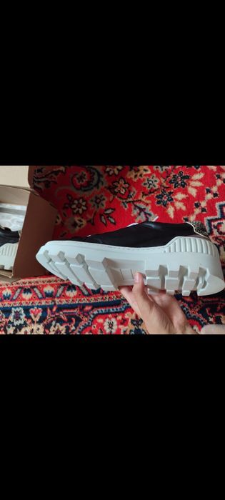 Новые кеды/кроссовки