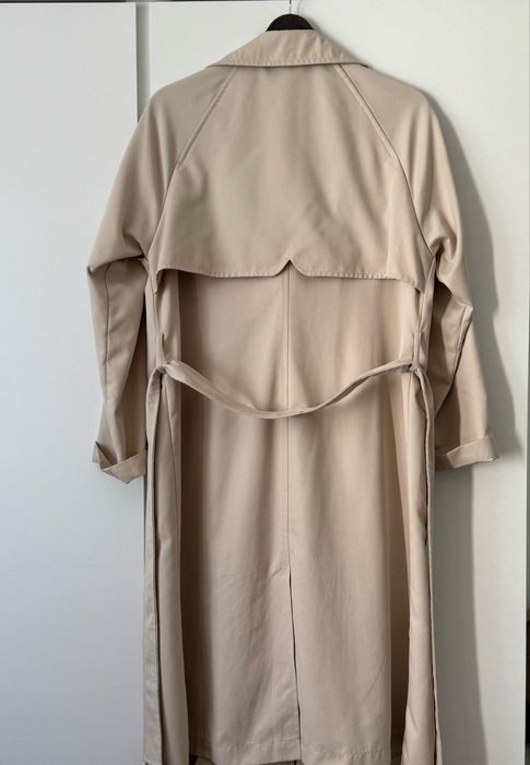 Дамски тренч Stradivarius