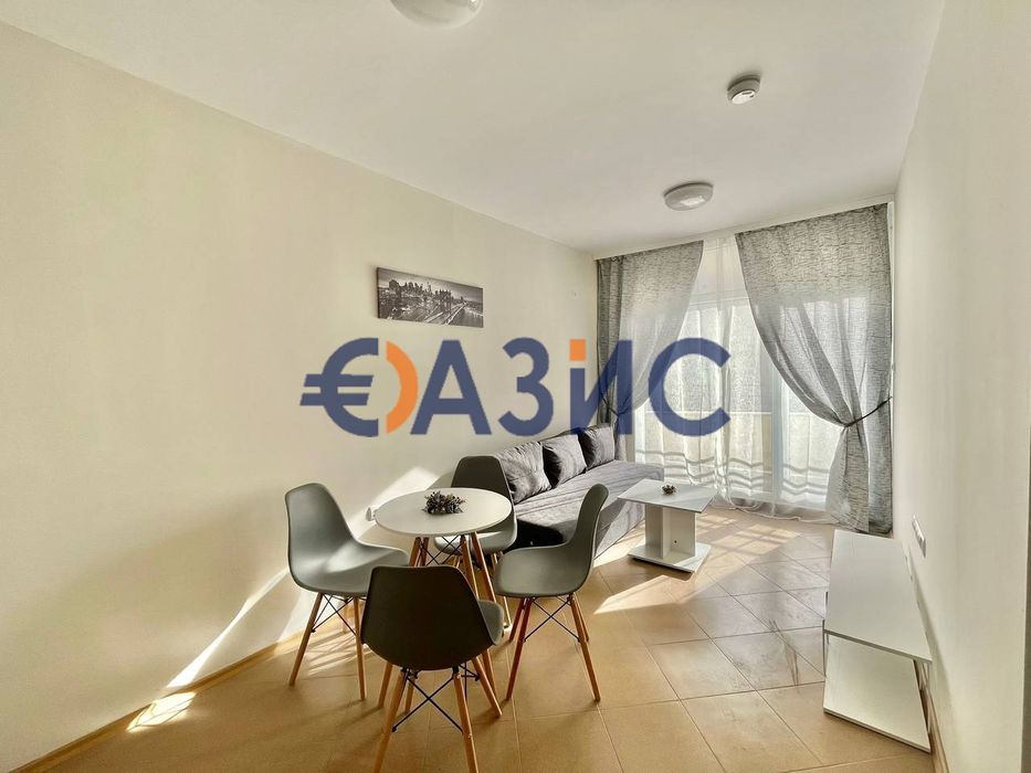 Продава се Двустаен апартамент в к.к. Слънчев бряг - 57 кв.м за 1106 €/кв.м - Снимка #3