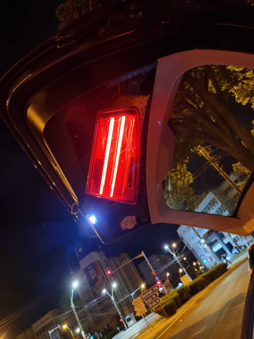 Stop Dreapta BMW F11 2015 tripla led haion sticla sparta , maner panou