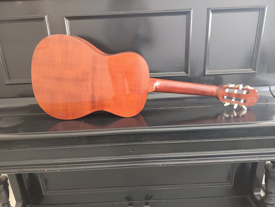 Vand chitara clasică