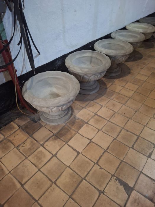 Продам горшки для цветов