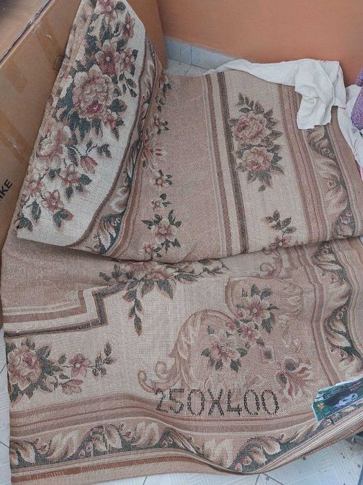 Яхши холатдаги гилам