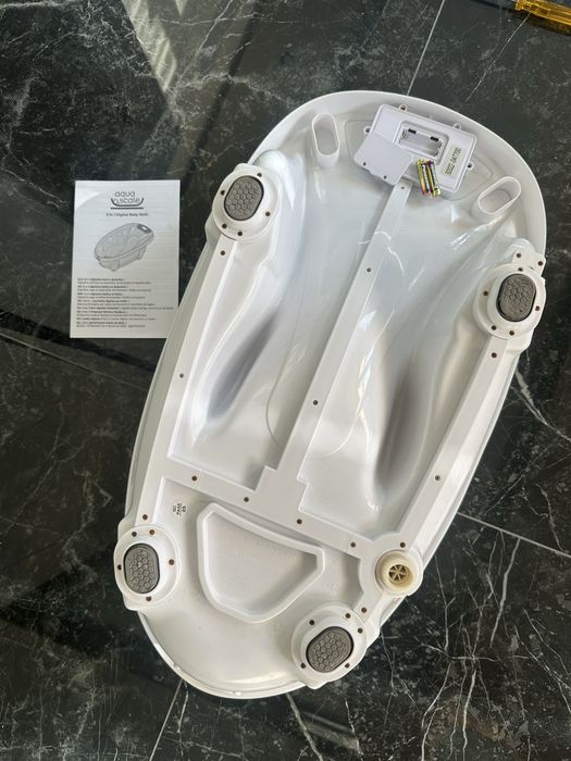 Дигитална бебешка вана с везна и термометър Aquascale 3-в-1