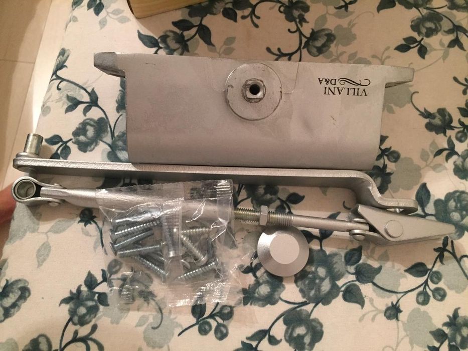 Продам Доводчик Новый