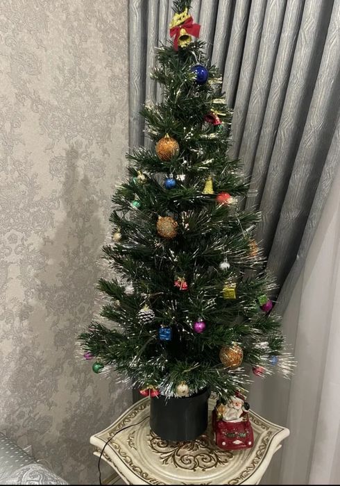 Елка искусственная