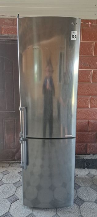 Продам холодильник