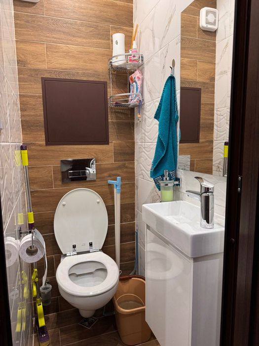 Продава се Тристаен апартамент в София, 7-ми 11-ти километър - 90 кв.м за 2612 €/кв.м - Снимка #13