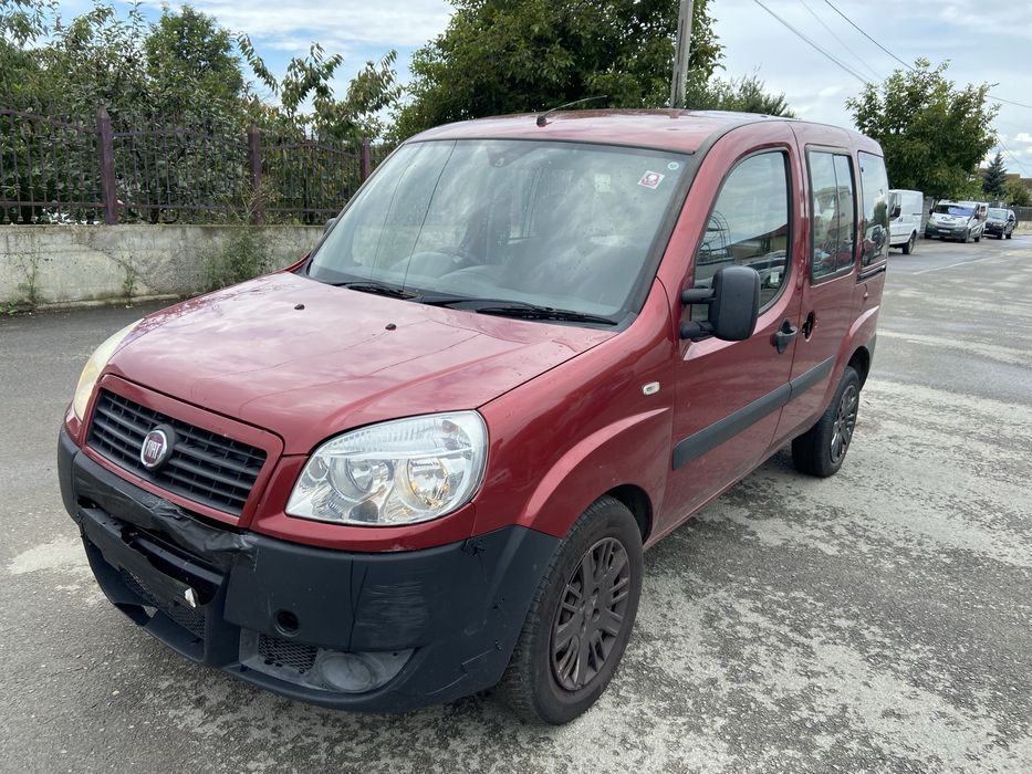 Fiat doblo an 2008  benzina volan dreapta fara acte sau pt dezmembrat