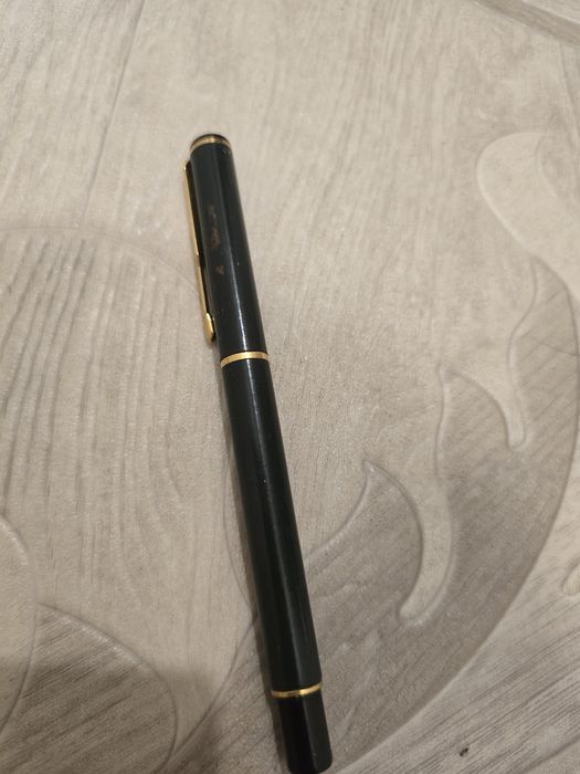 Ручка Parker Rialto Golden