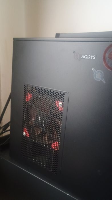 Vând calculator  ieftin