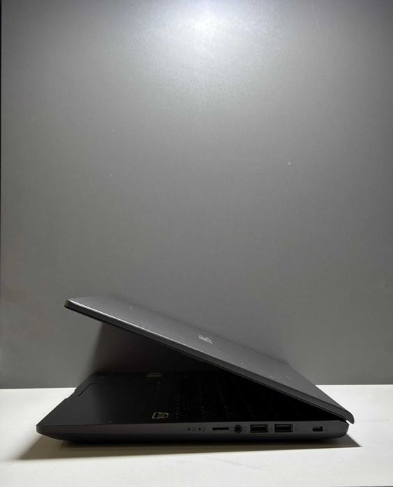 Asus Intel core i3/7gen