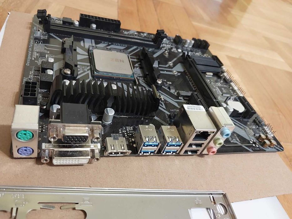 AMD Ryzen 7 3700X + Gigabyte B450M S2H