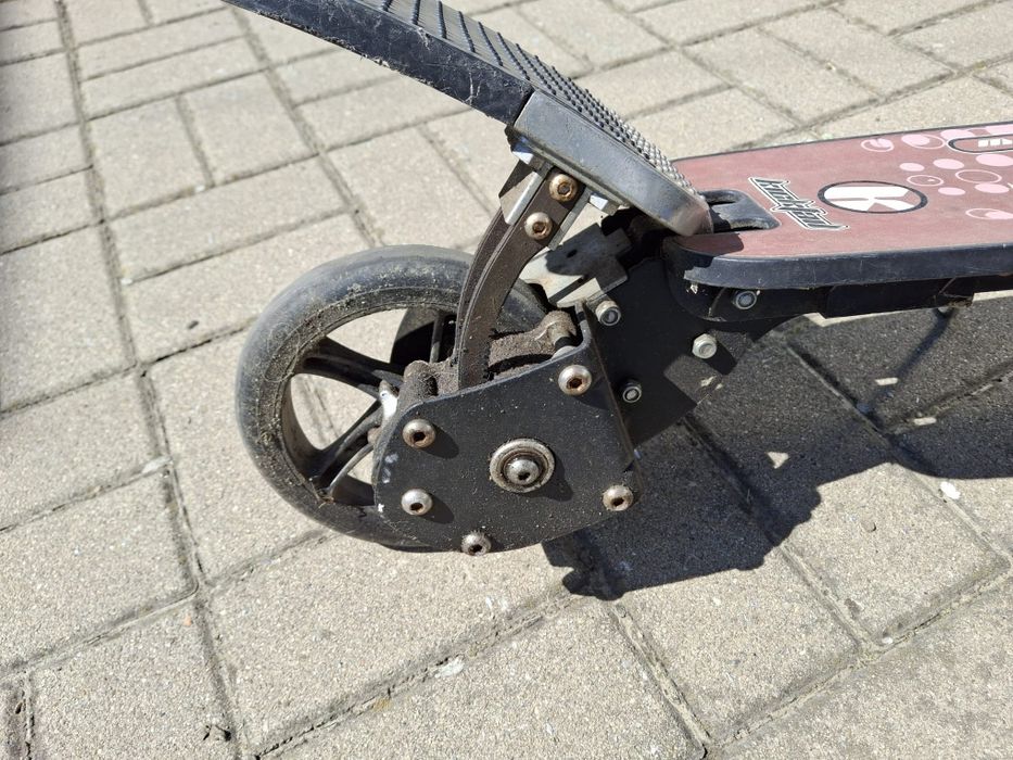 Vand trotineta in stare buna