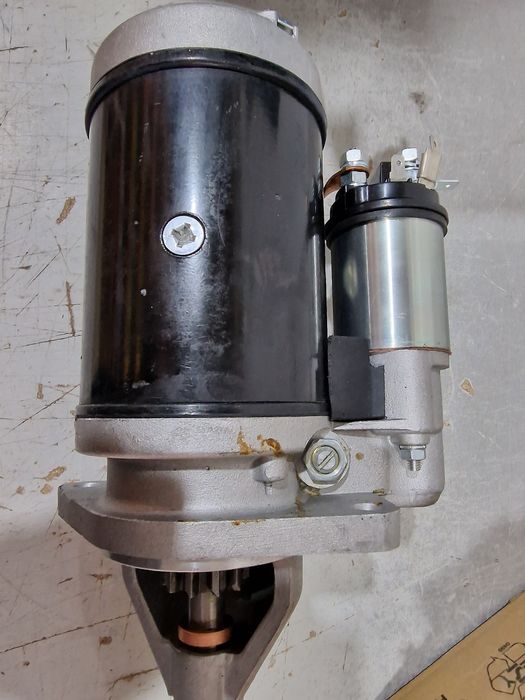 Electromotor tractor ford super dexta preț 1150 lei cu tva 11 dinți se