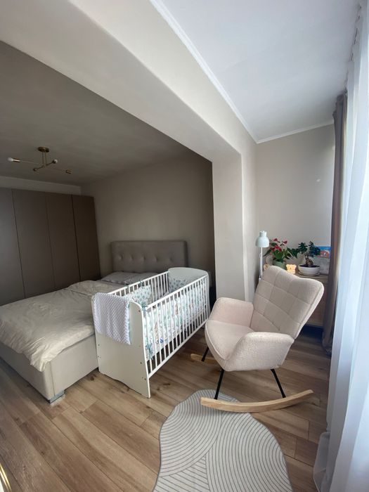 Proprietar-apartament 2 camere zona Lacului