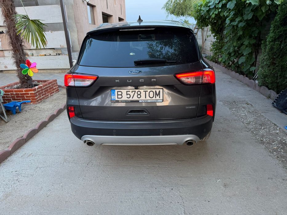 ford kuga 2023 2.5 hybrid