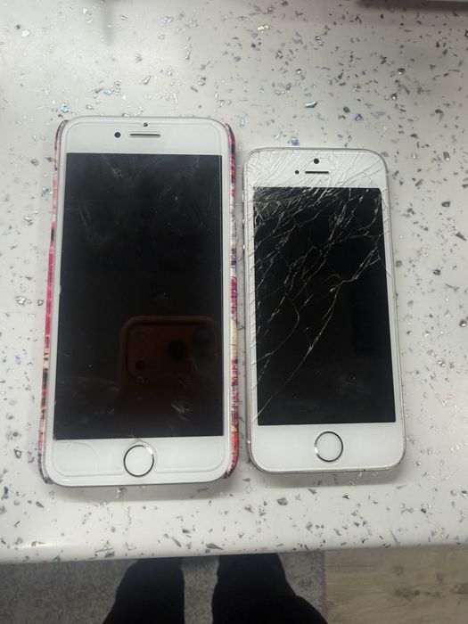 Iphone 5se        ….