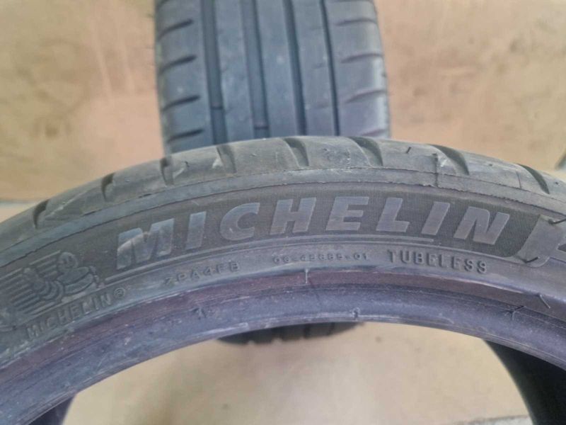 2 Michelin R18 225/40
летни гуми
DOT5020
