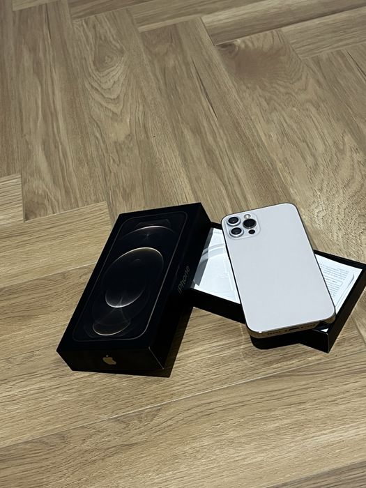 Iphone 12 про СРОЧНО ПРОДАЮ!