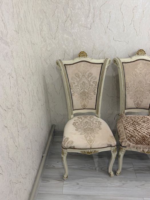 Продам стулья в хорошем состояние