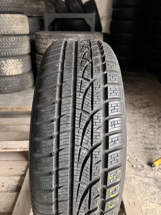 1 anvelopa iarna 205/60/15 , hankook , 8 mm