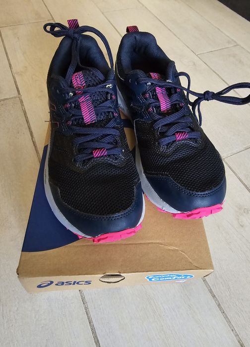 Маратонки Asics 37.5н