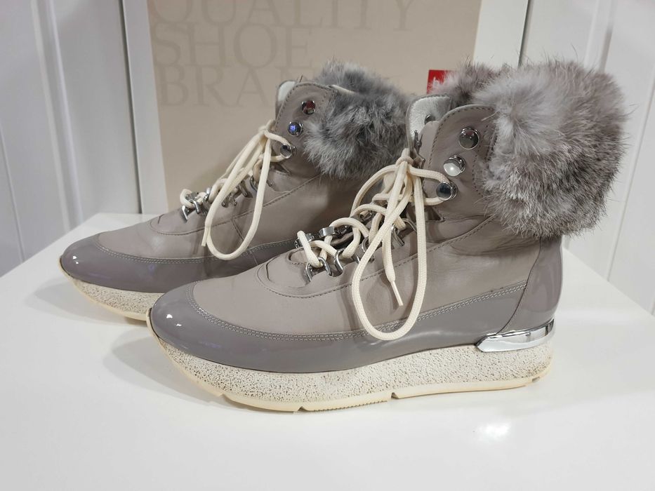 Боти HOGL от естествена кожа