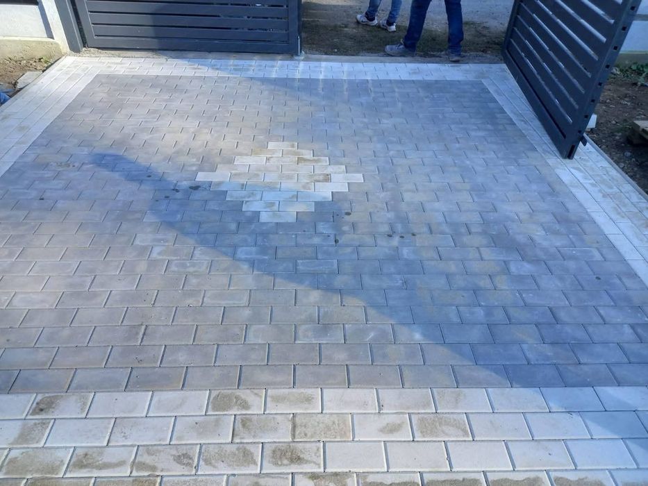 Execut lucrări de pavaje