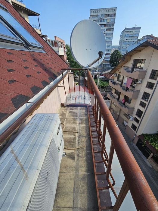 Дава се под наем Двустаен апартамент в Варна, Цветен квартал - 62 кв.м за 459 € - Снимка #11