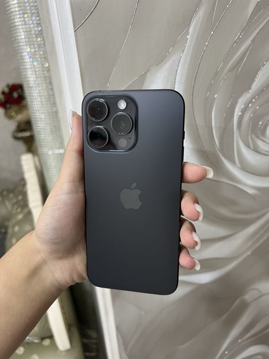 Продам IPhone 15 pro max 256gb