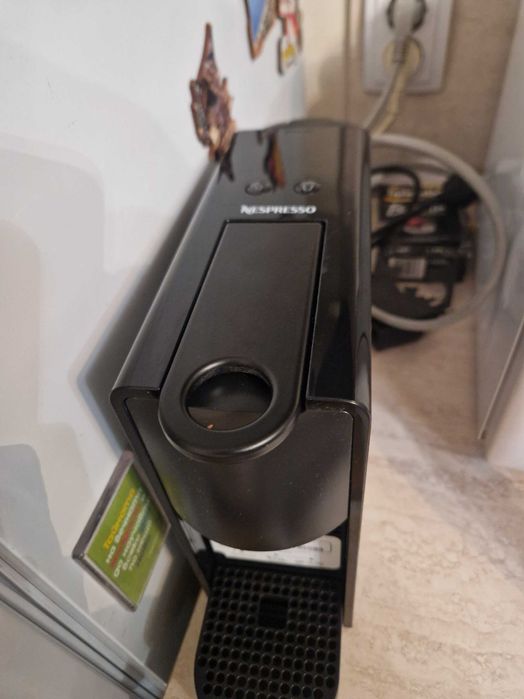 Кафе машина-капслули -nespresso