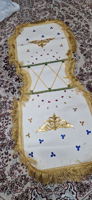 Продам большой красивый қоржын.