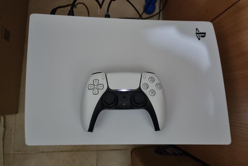 Playstation 5 disc edition plus jocuri