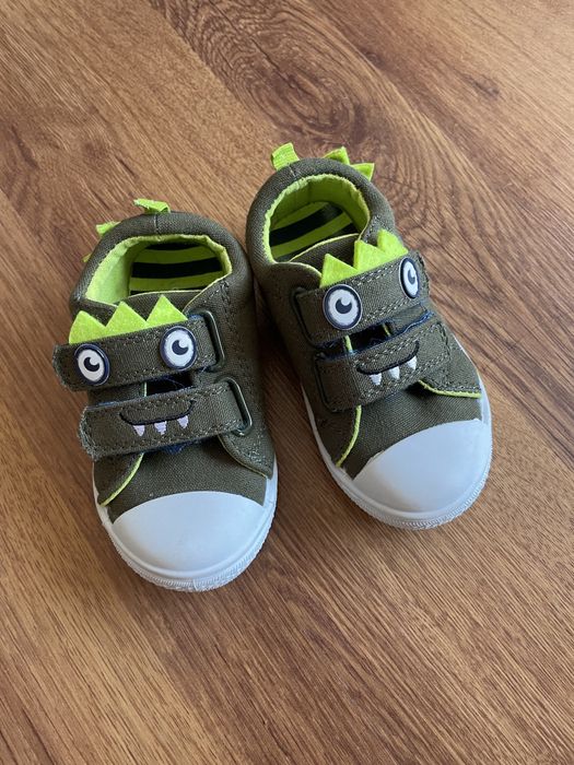 Нови  детски гуменки  TU