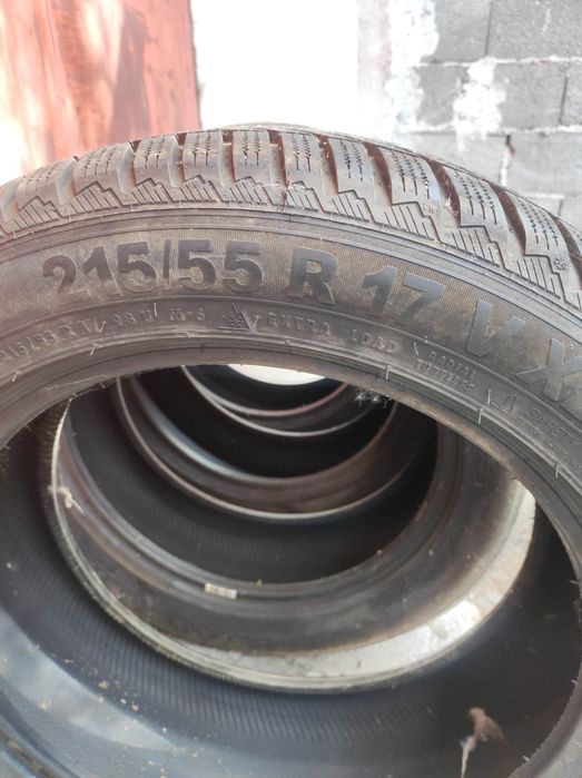 215/55/17 гуми семперит