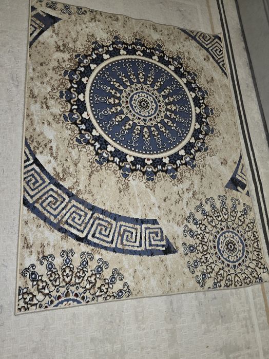 Ковер б/у 1.5× 2