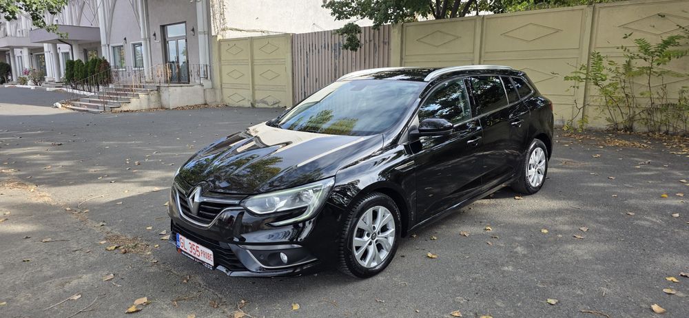 RENAULT Megane 2020 — imagine 2