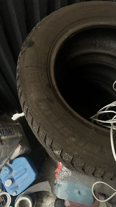 Продам шины комплект 255/55/18