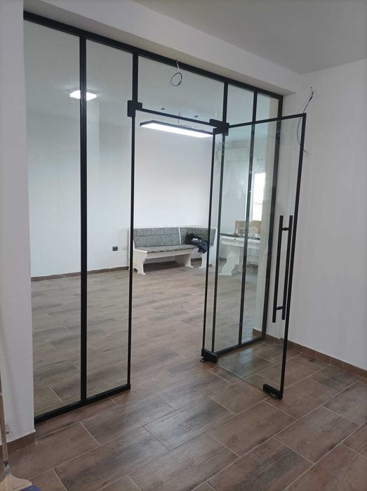 Balustrada din sticla  -Usi din sticla-Compartimentari cu Sticla