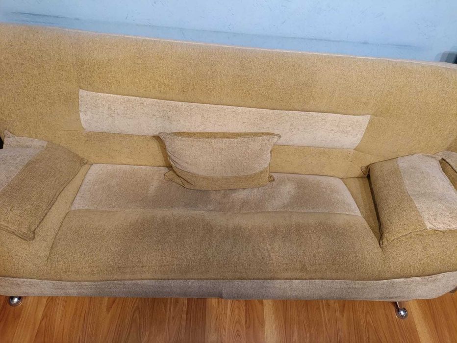 Диван и два кресла б/у