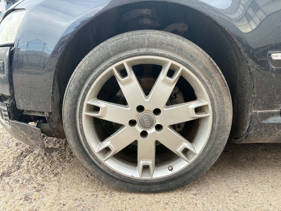 Audi A8 D3 3.0TDI 233кс на части