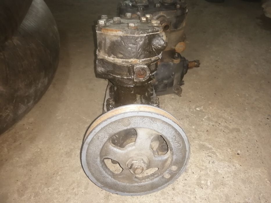 Продам 2 коммпресора ямз